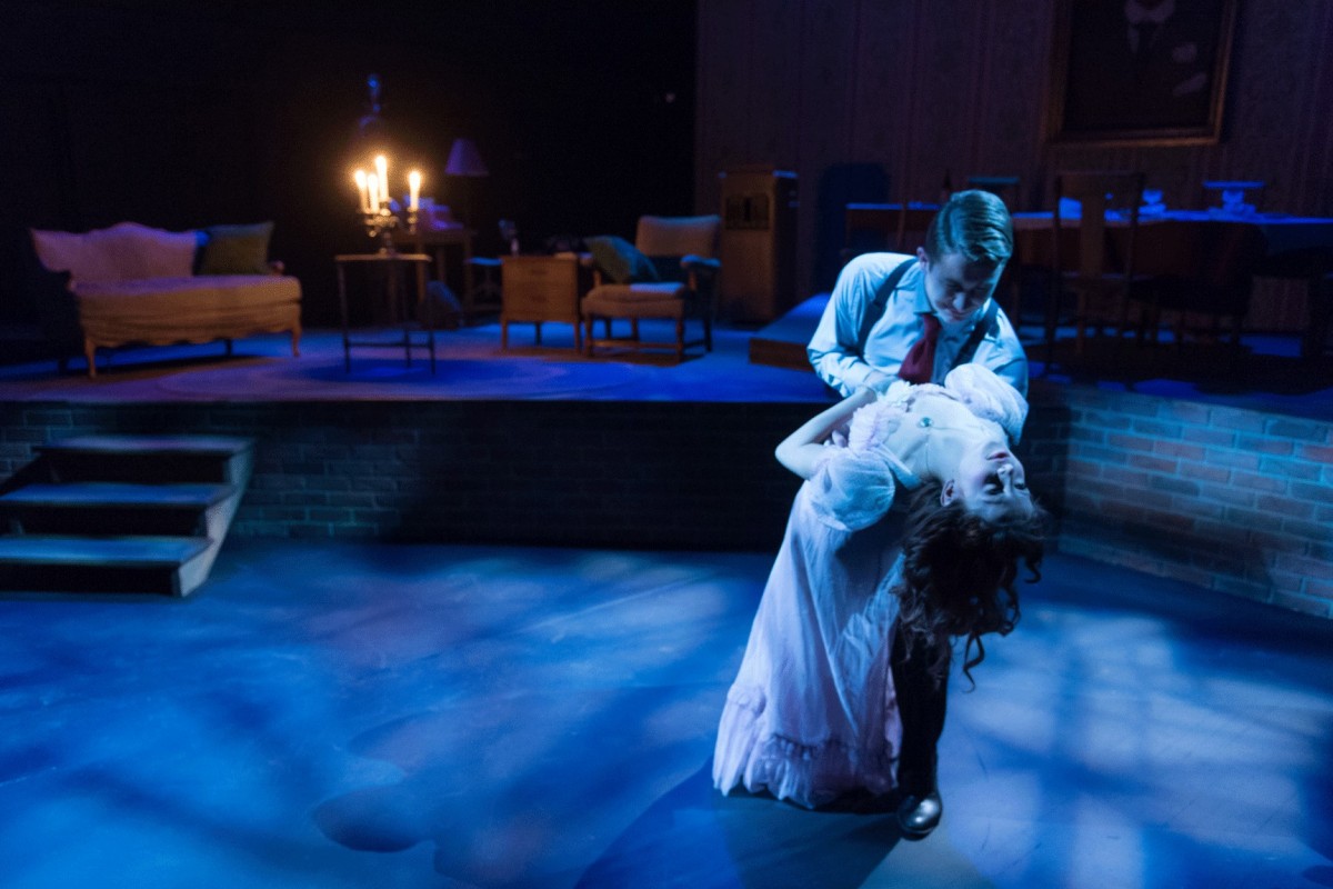 the glass menagerie by tennessee williams