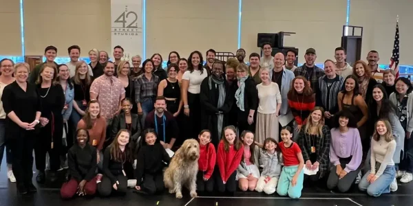 Annie cast and crew photo